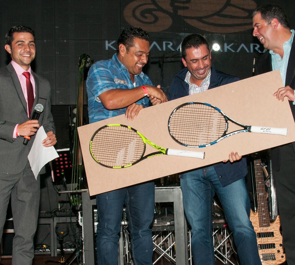 raqueta Juan-Sebasti+ín-cabal-y-Robert-farah_tennis for colombia fundacion 3
